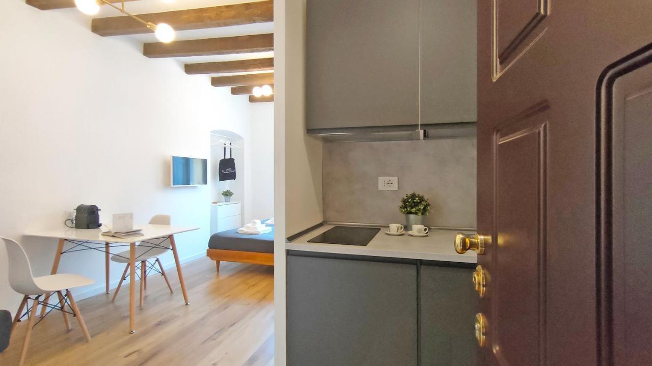 Milano Navigli Apartment - Via Vigevano Εξωτερικό φωτογραφία
